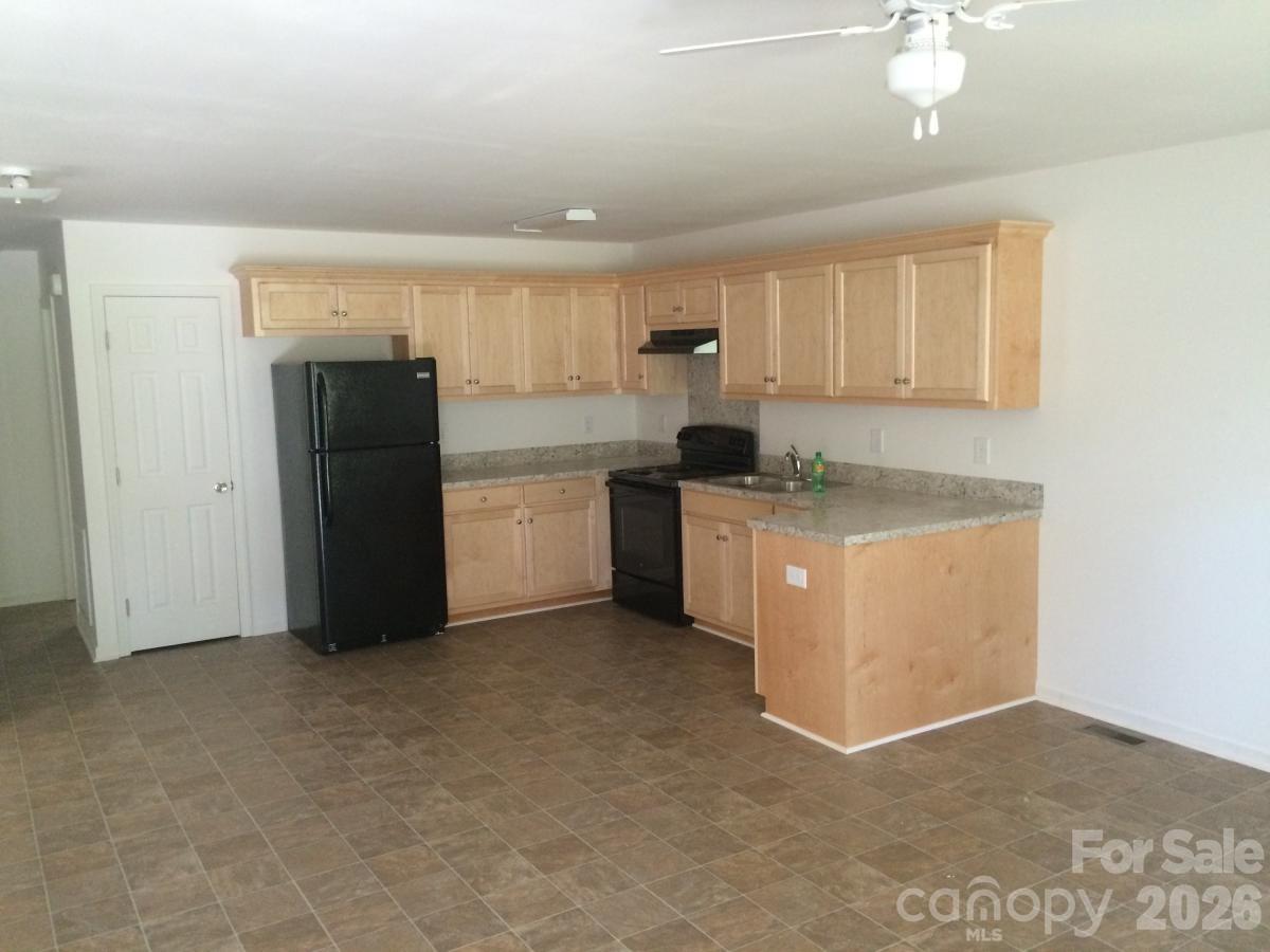 1943-1955 Glen Manor Court Lincolnton NC 28092