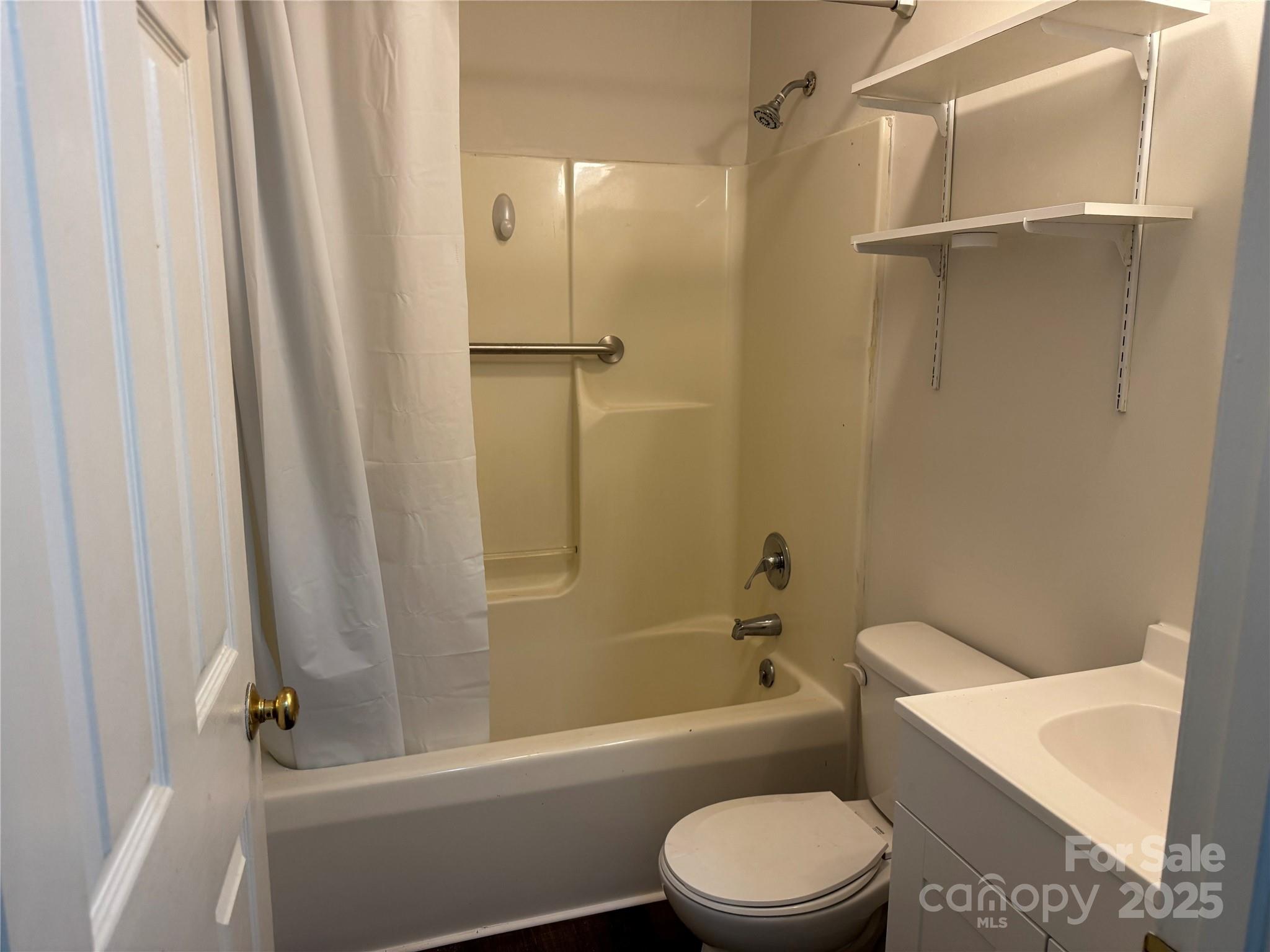 2081 N Whisnant Avenue Newton NC 28658