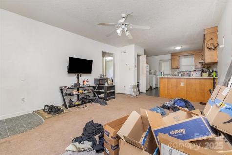 2081 N Whisnant Avenue Newton NC 28658