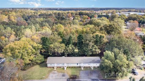 2081 N Whisnant Avenue Newton NC 28658