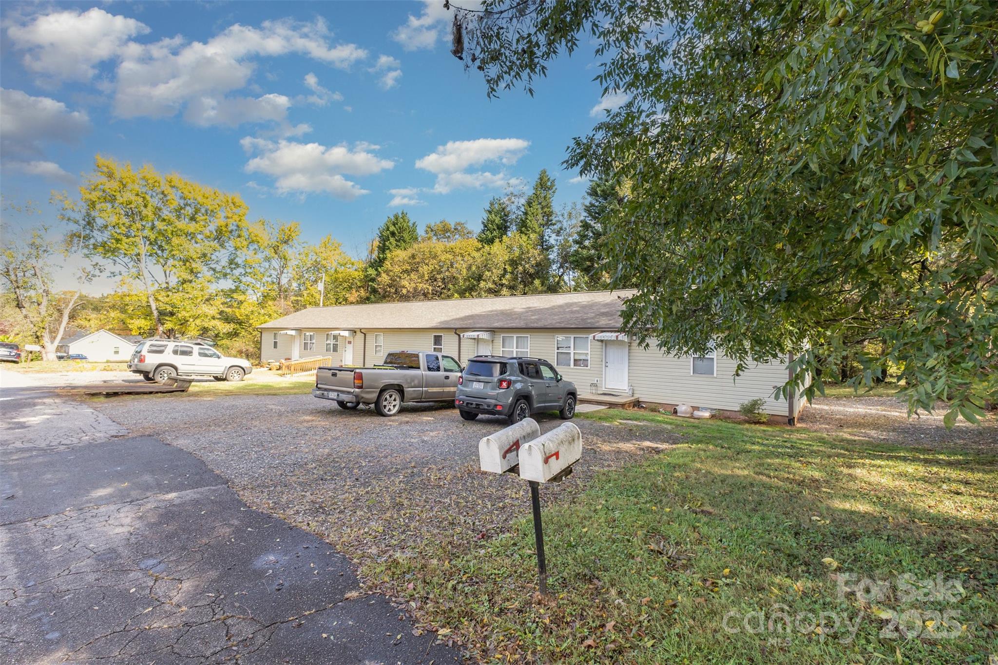 2081 N Whisnant Avenue Newton NC 28658