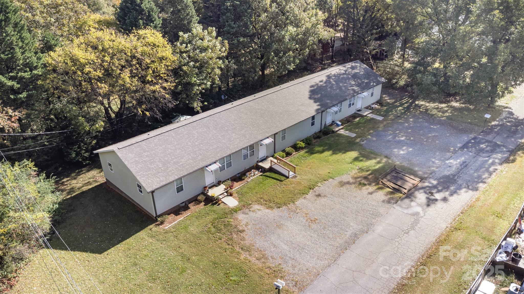 2081 N Whisnant Avenue Newton NC 28658