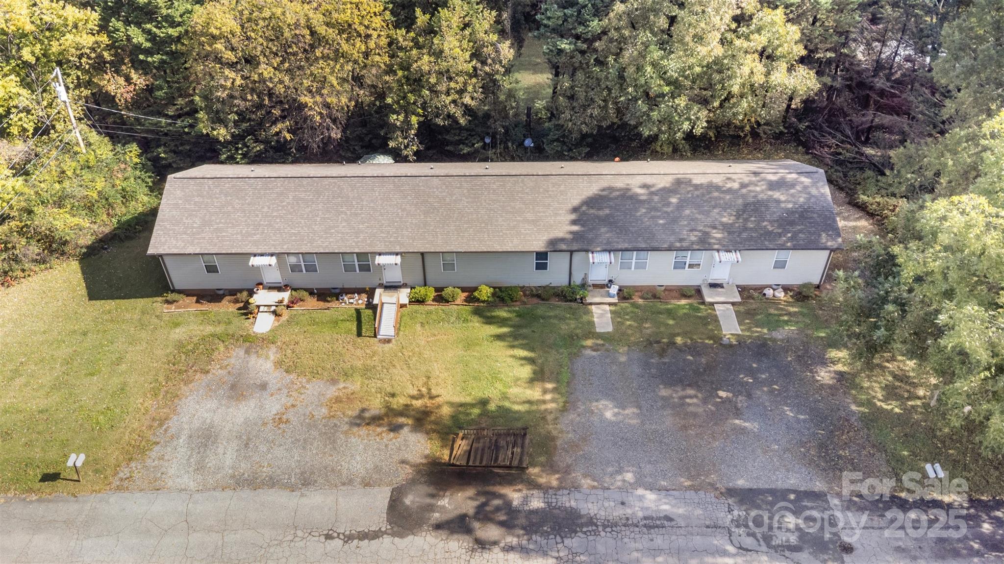 2081 N Whisnant Avenue Newton NC 28658