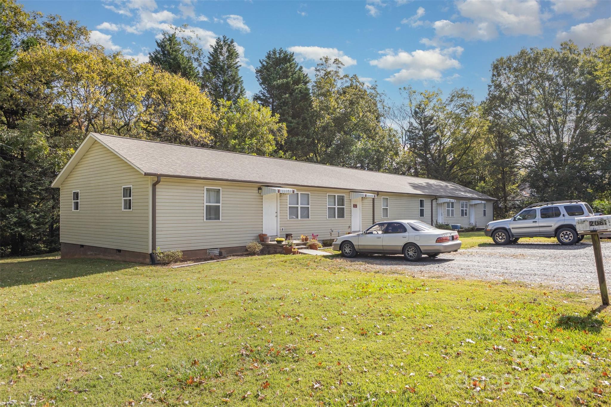 2081 N Whisnant Avenue Newton NC 28658