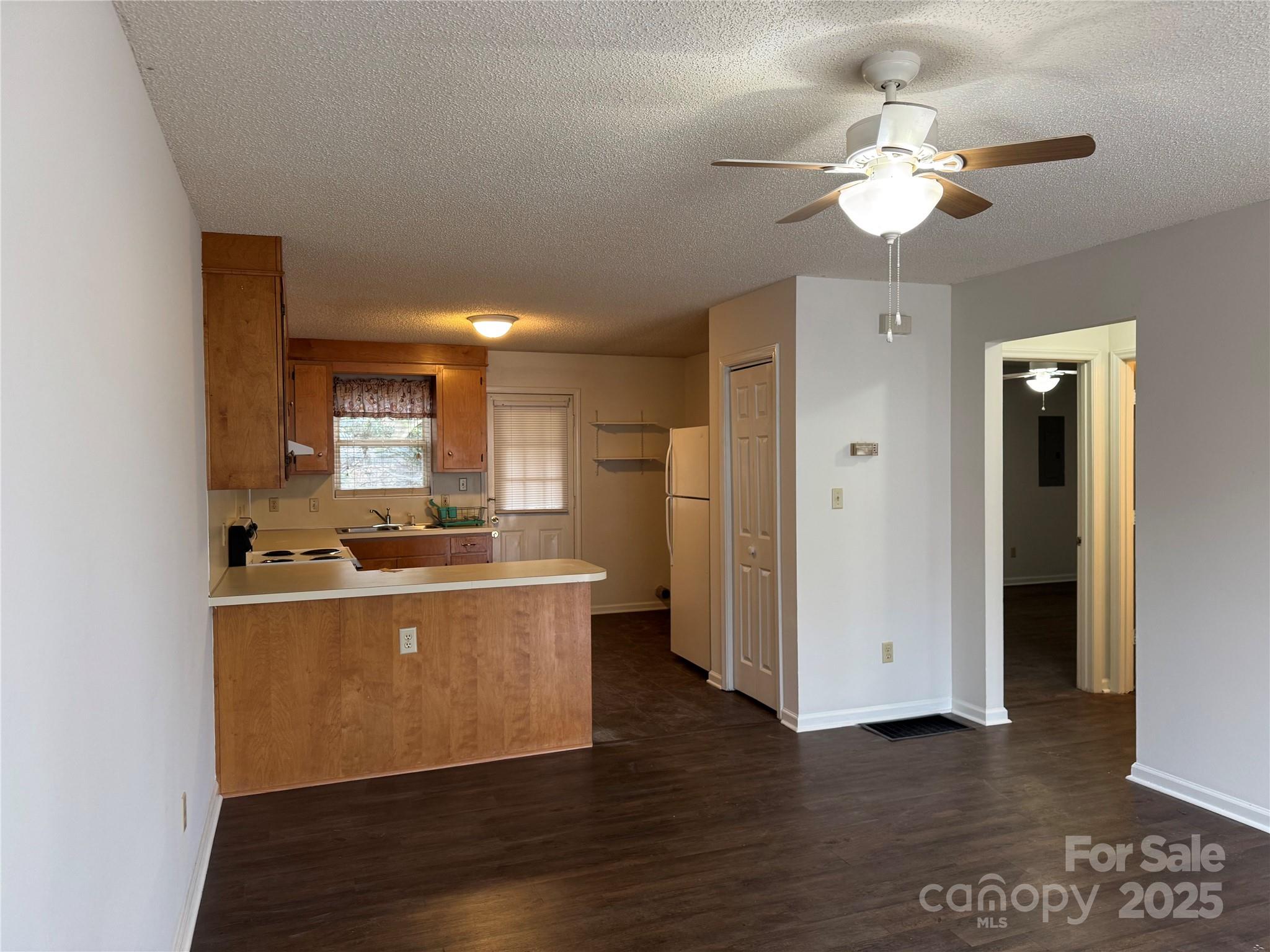 2081 N Whisnant Avenue Newton NC 28658