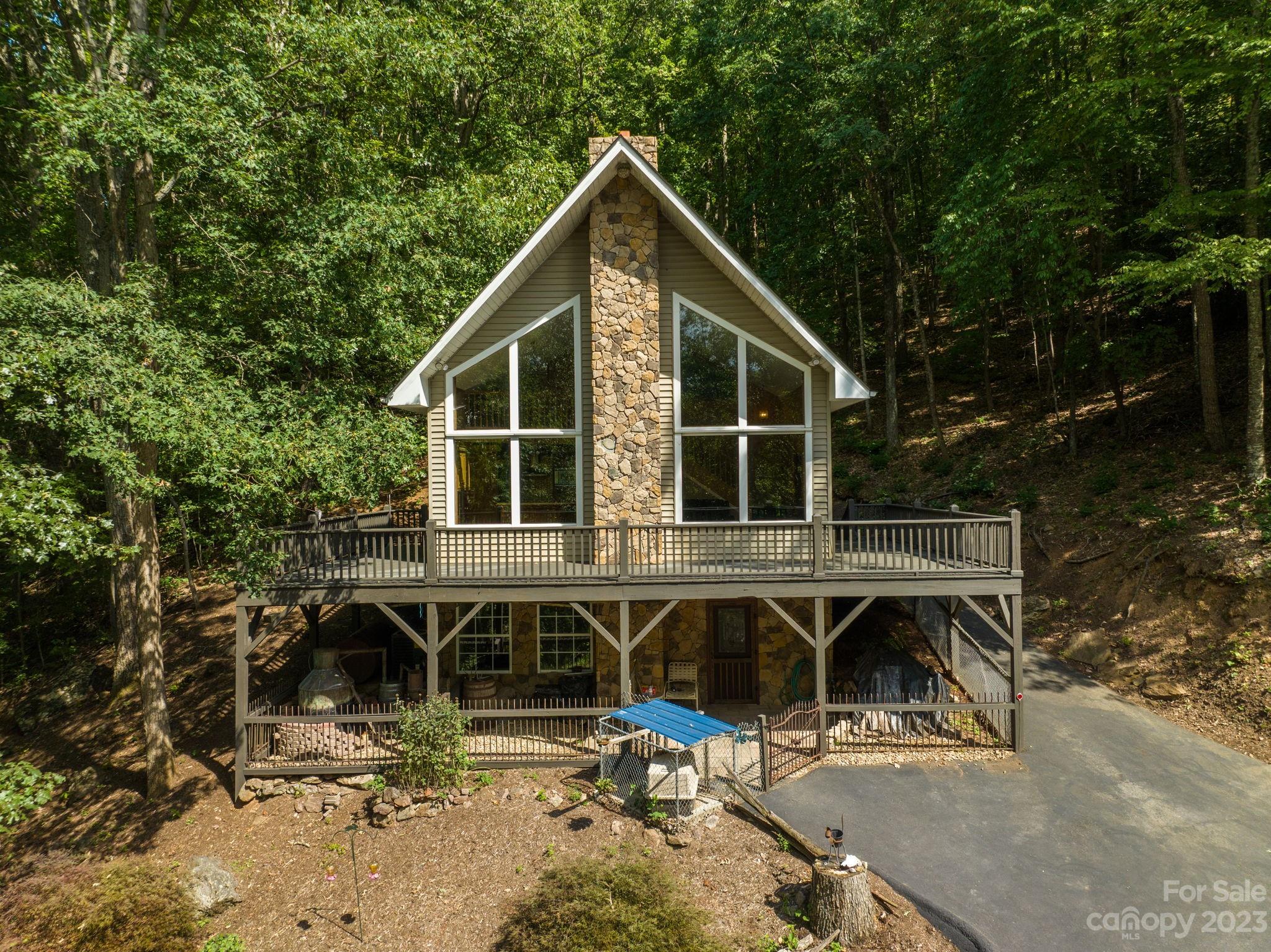 88 Long Ridge Road Candler NC 28715