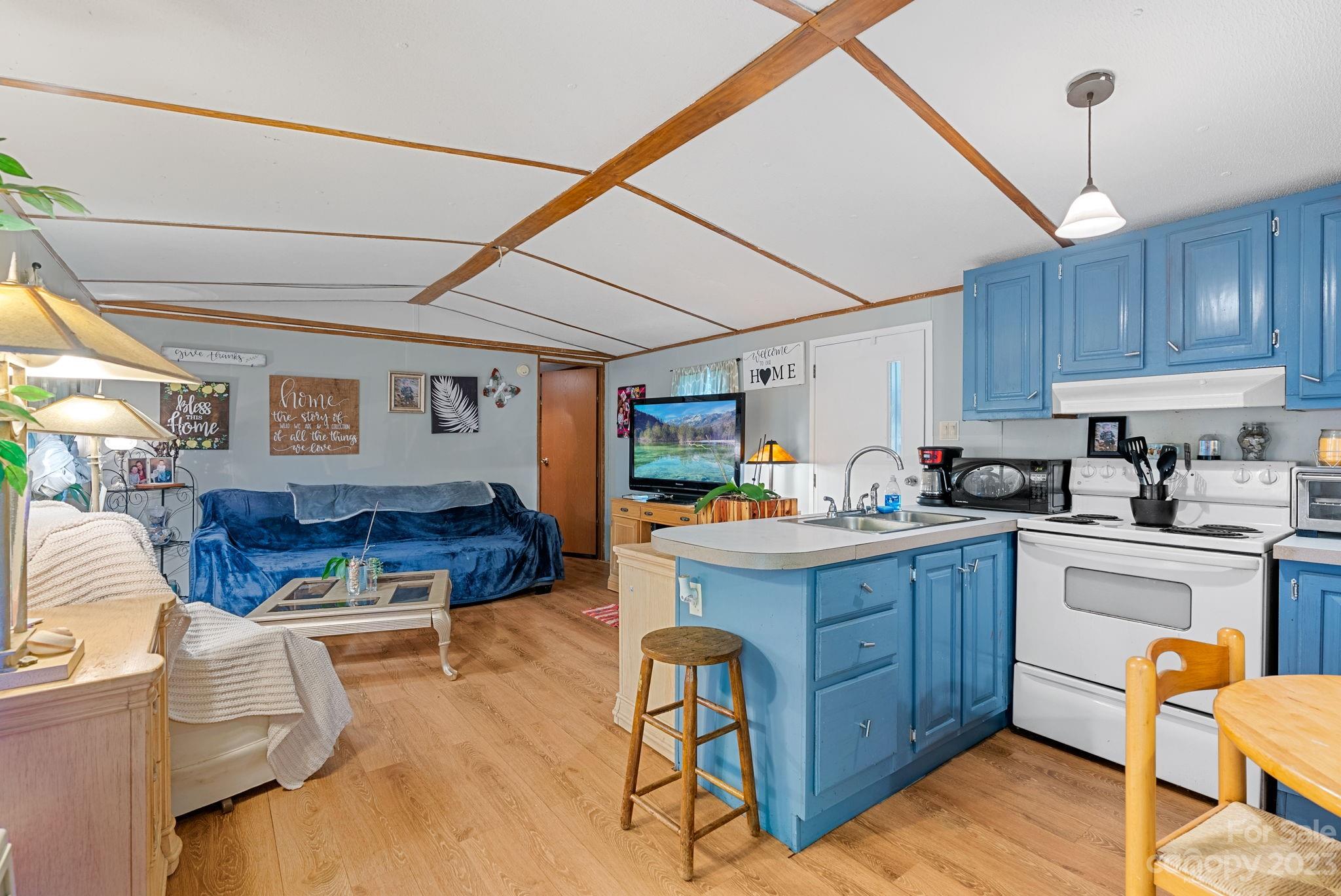 88 Long Ridge Road Candler NC 28715