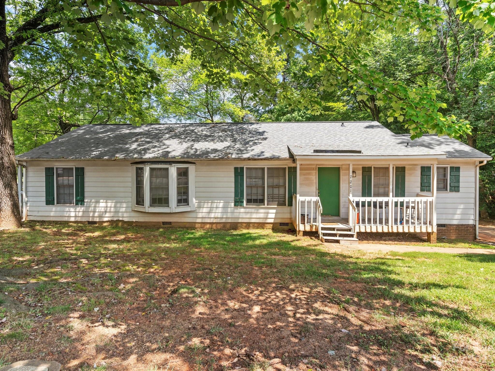 1049 Pinafore Drive Charlotte NC 28212