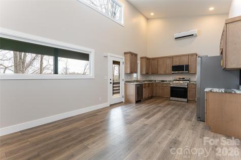 153 Hackleburg Lane Hendersonville NC 28792