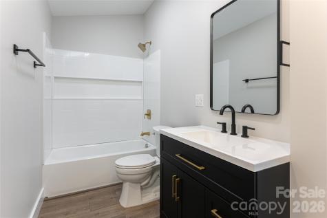 153 Hackleburg Lane Hendersonville NC 28792
