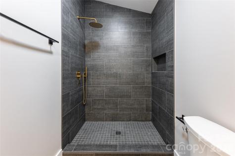 153 Hackleburg Lane Hendersonville NC 28792