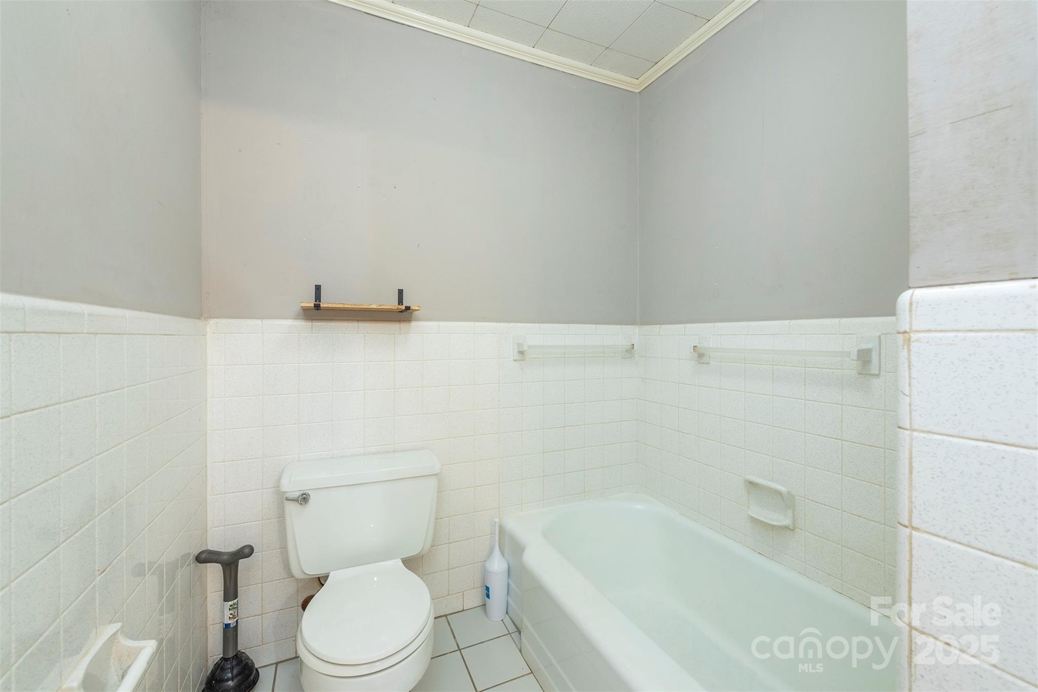 1779 Pisgah Highway Candler NC 28715