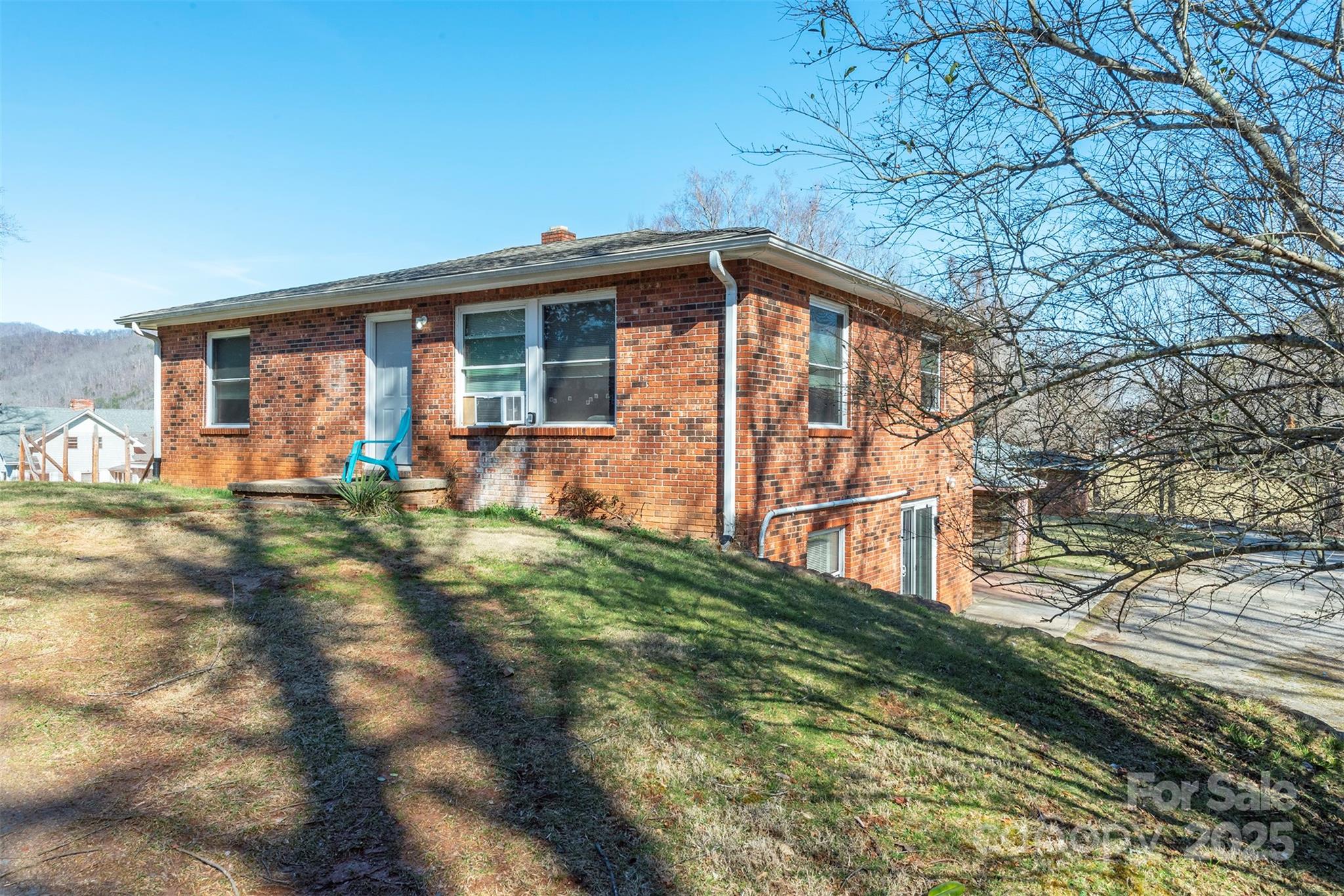1779 Pisgah Highway Candler NC 28715