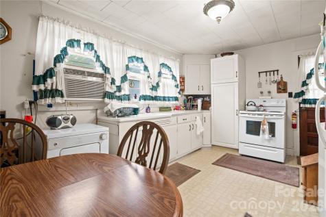 3354 Clay Apartments Court Lenoir NC 28645