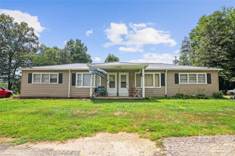 3354 Clay Apartments Court Lenoir NC 28645