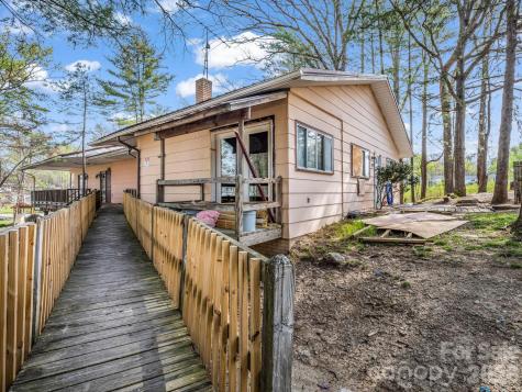 76 Adeles Way Hendersonville NC 28792