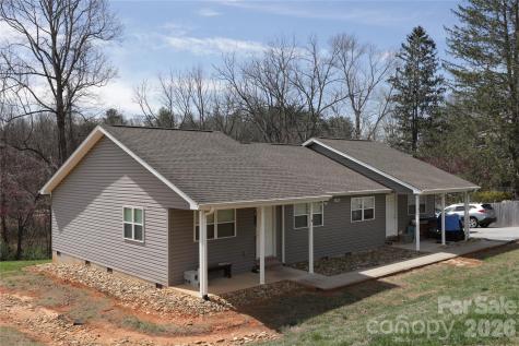 1302 Stanwood Lane Hendersonville NC 28739