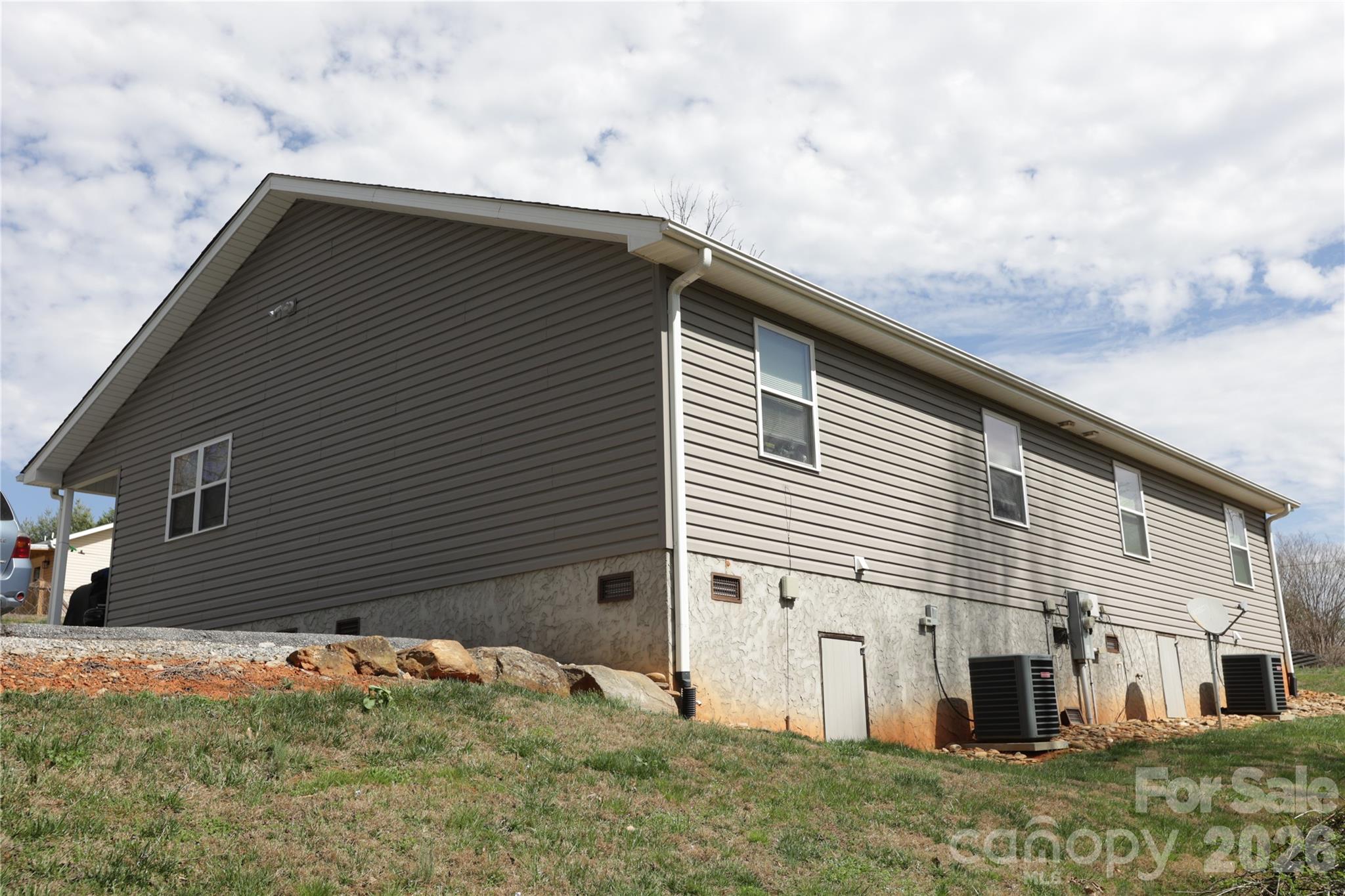 1302 Stanwood Lane Hendersonville NC 28739