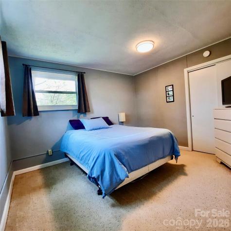 26 Calico Rock Lane Hendersonville NC 28792