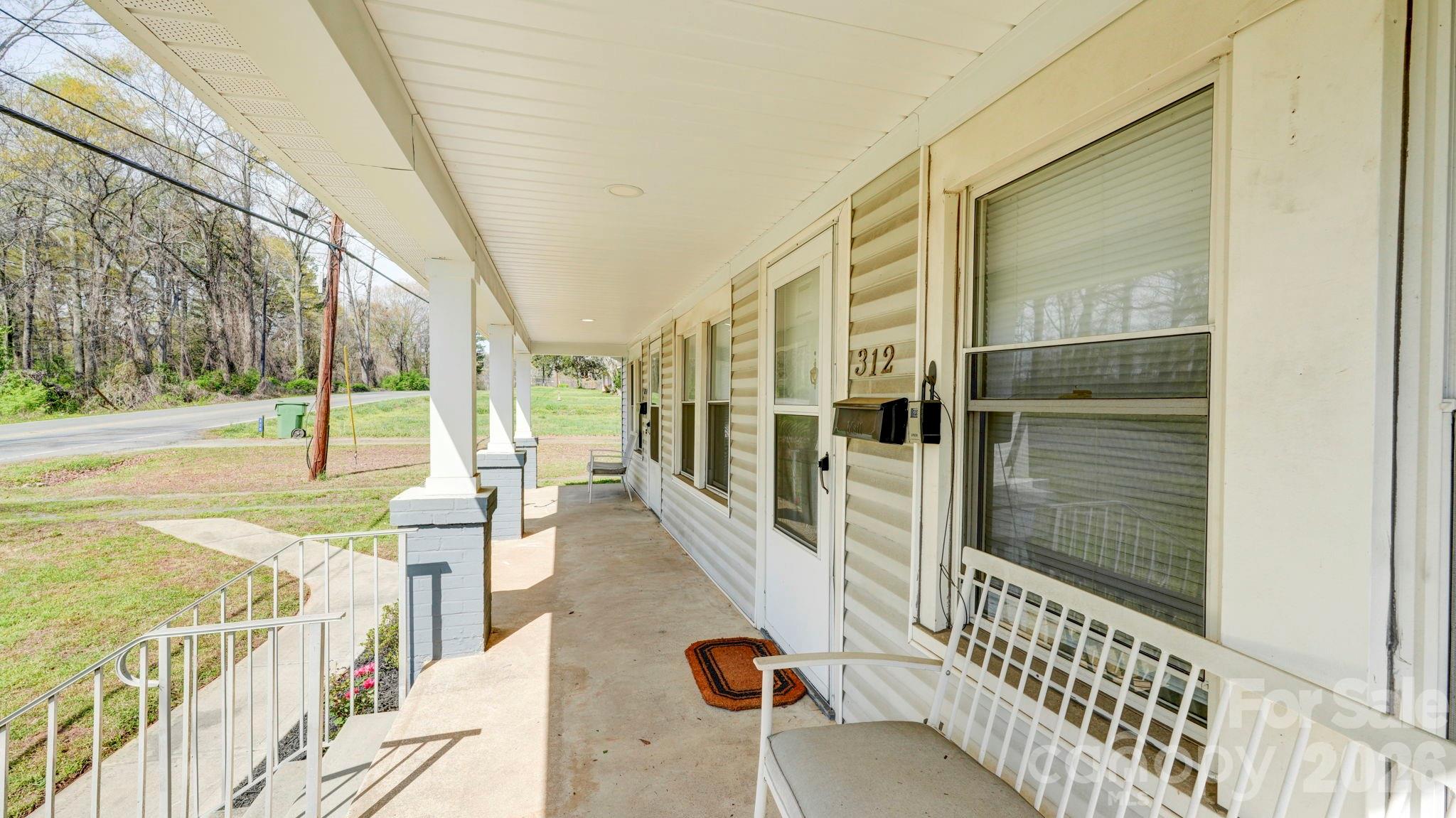 312 & 314 W Charlotte Avenue Mount Holly NC 28120