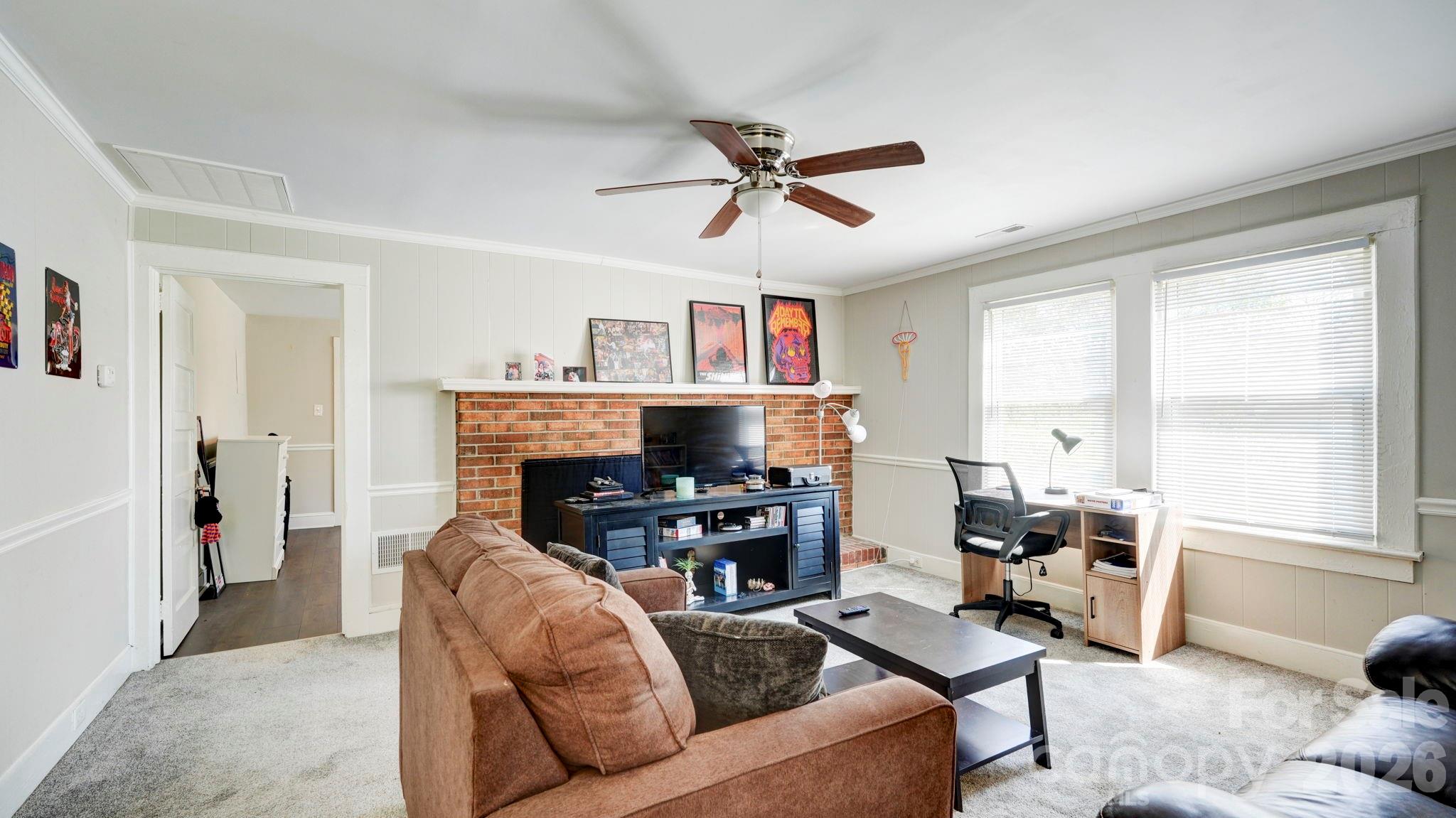 312 & 314 W Charlotte Avenue Mount Holly NC 28120