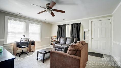 312 & 314 W Charlotte Avenue Mount Holly NC 28120