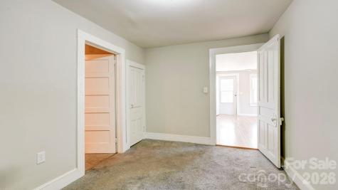 312 & 314 W Charlotte Avenue Mount Holly NC 28120