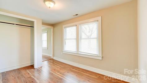 312 & 314 W Charlotte Avenue Mount Holly NC 28120