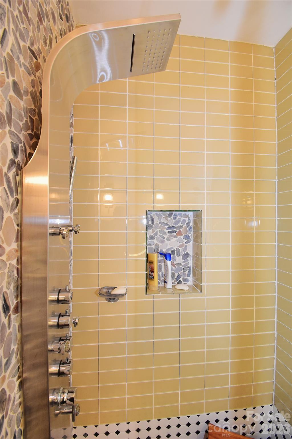 6 Belvedere Road Asheville NC 28803