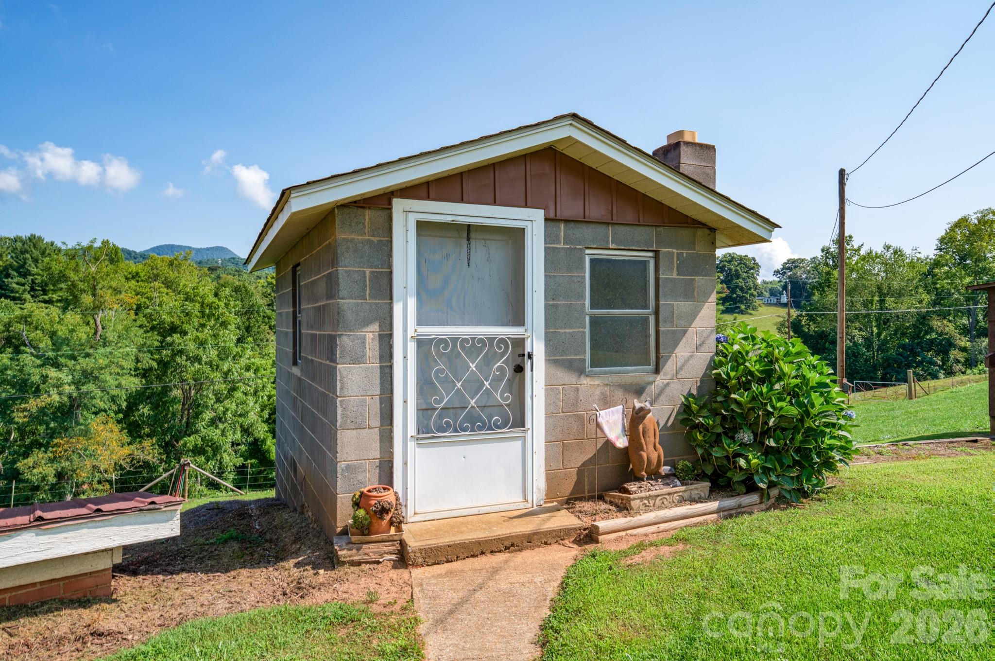 502 And 504 Old Us 19 23 Highway Candler NC 28715
