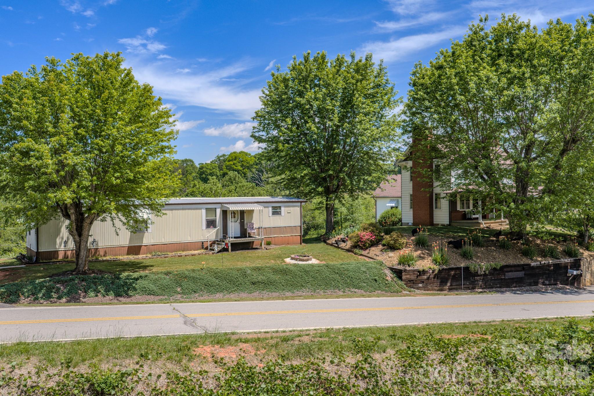 502 And 504 Old Us 19 23 Highway Candler NC 28715