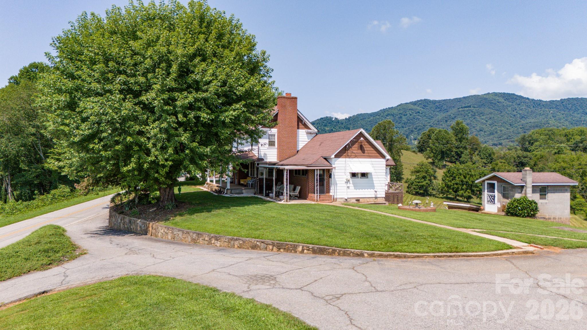 502 And 504 Old Us 19 23 Highway Candler NC 28715