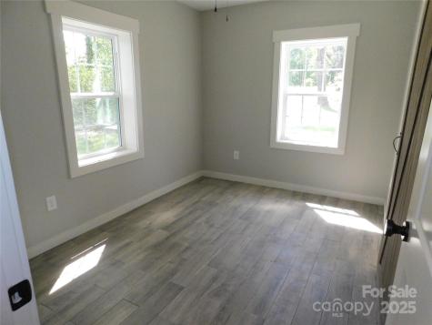 809/812 Marve Street Gastonia NC 28052