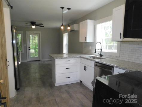 809/812 Marve Street Gastonia NC 28052