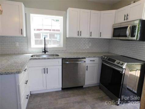 809/812 Marve Street Gastonia NC 28052