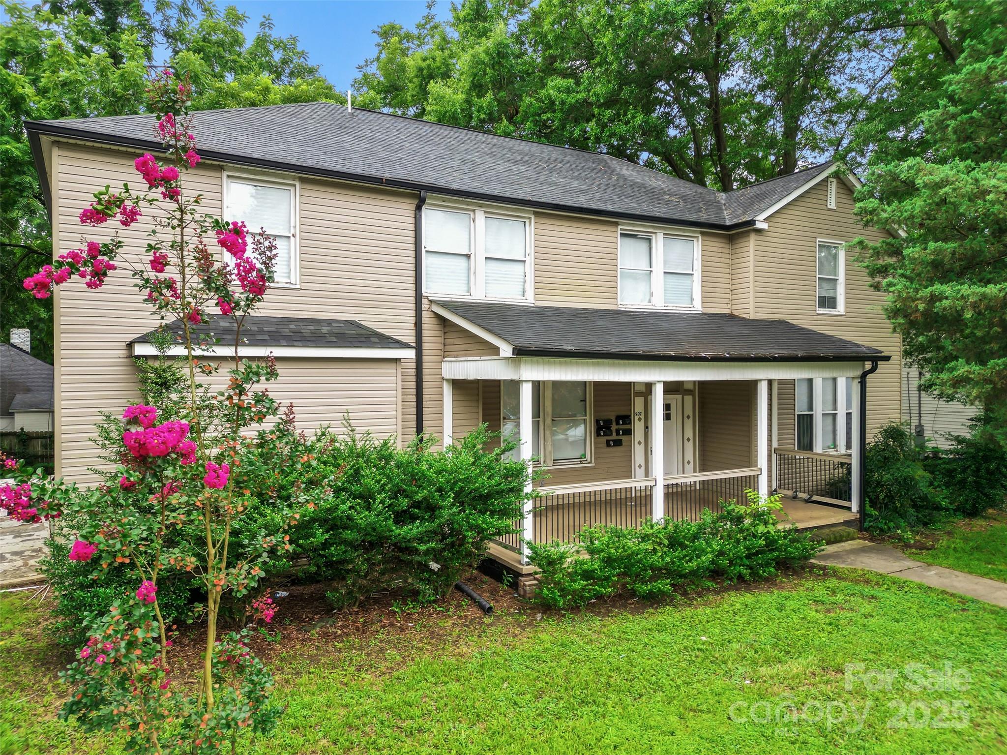 907 W 5th Avenue Gastonia NC 28052