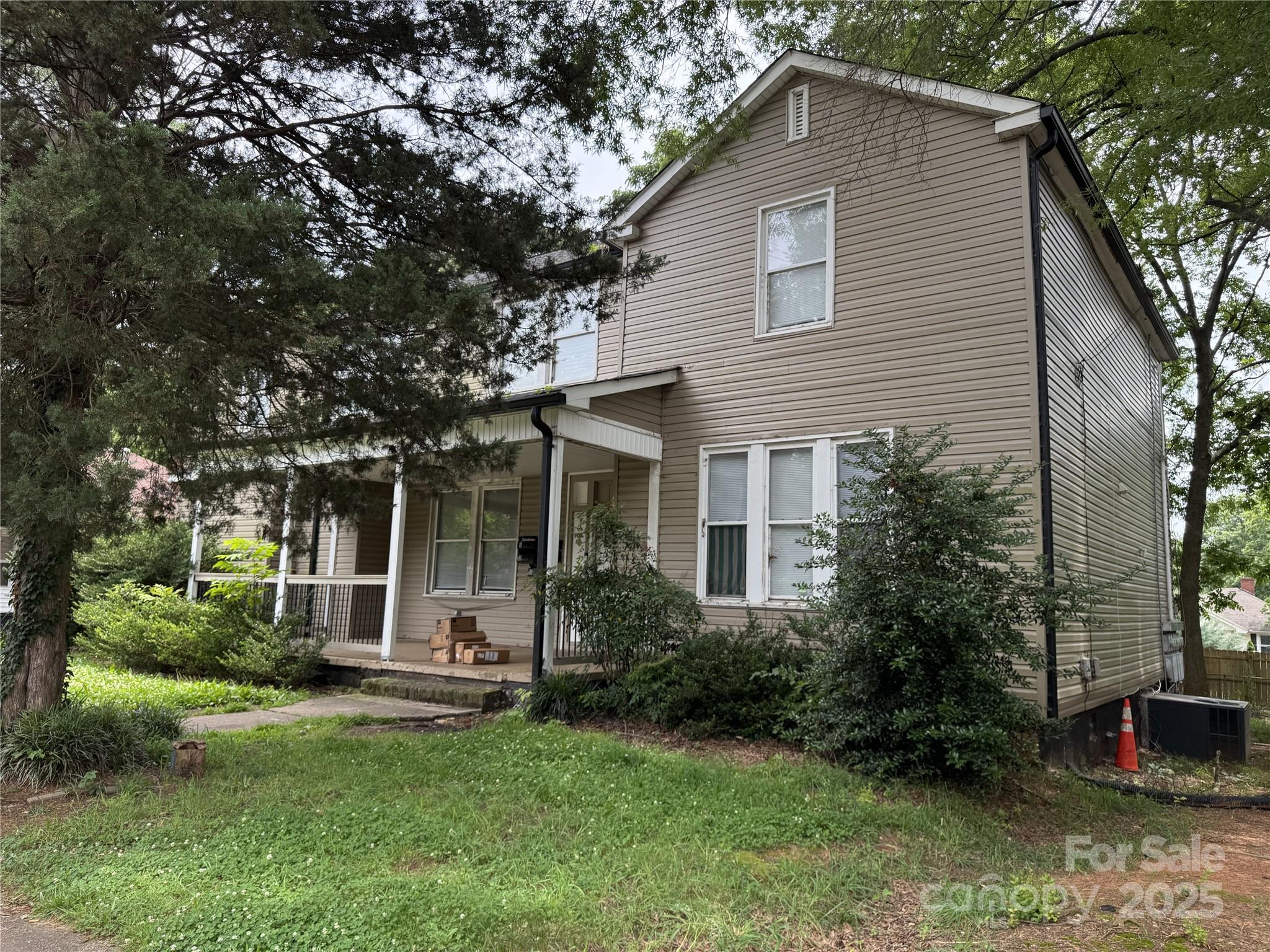 907 W 5th Avenue Gastonia NC 28052