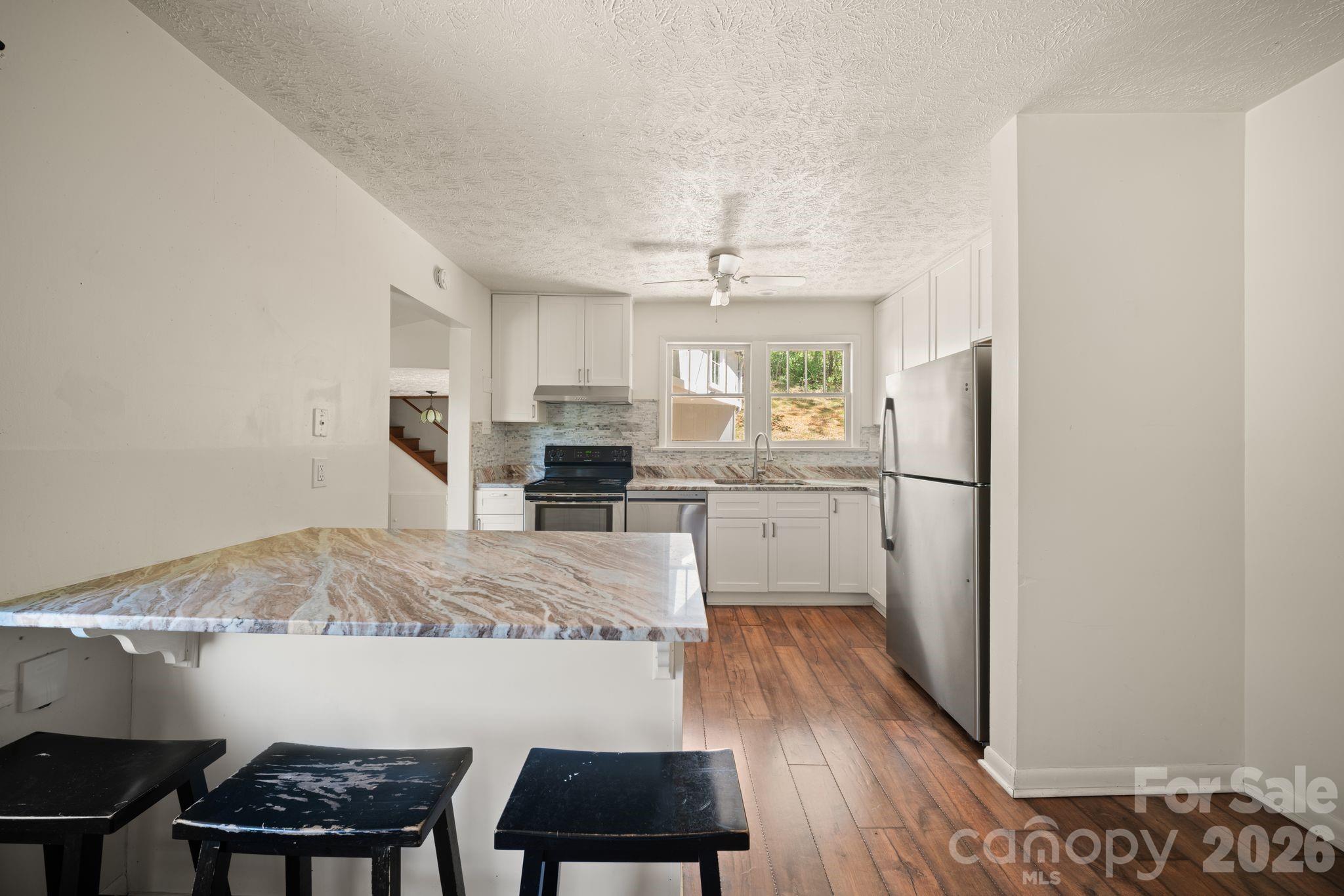 290 Hookers Gap Road Candler NC 28715