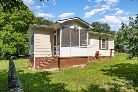 422 Wilson Street Mount Holly NC 28120