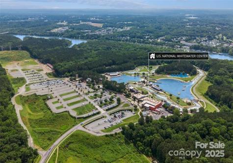 8017 Joy Crossing Lane Charlotte NC 28214