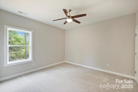 8017 Joy Crossing Lane Charlotte NC 28214