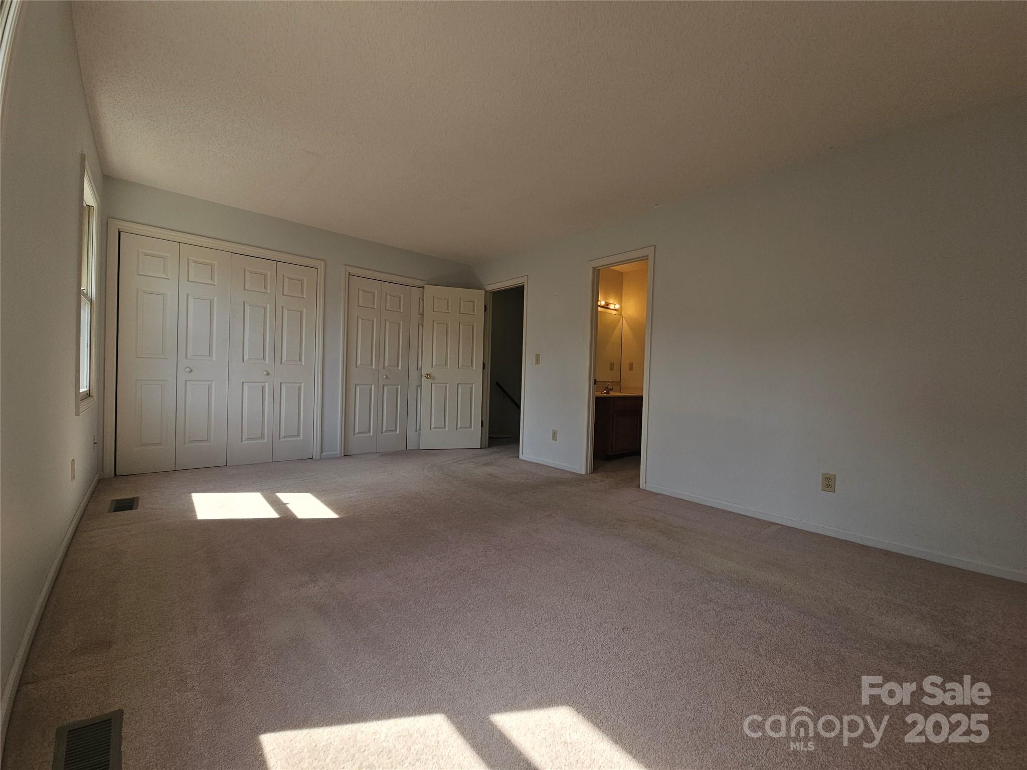 32 Sleepy Hollow Lane Swannanoa NC 28778
