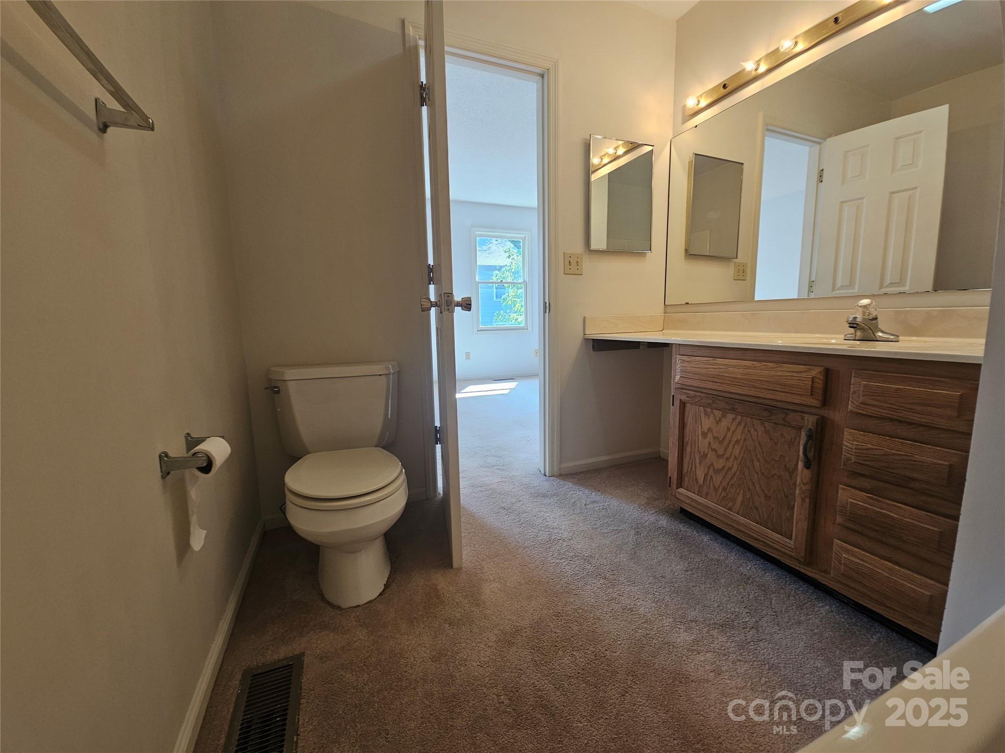32 Sleepy Hollow Lane Swannanoa NC 28778