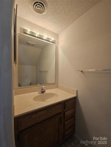 32 Sleepy Hollow Lane Swannanoa NC 28778