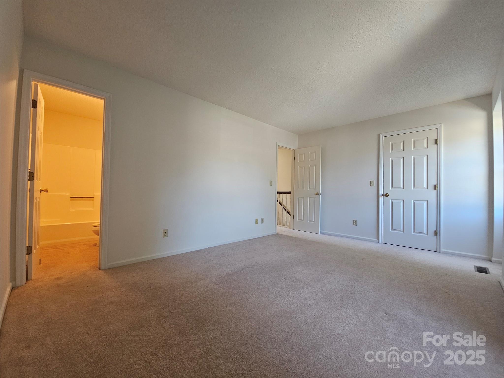 32 Sleepy Hollow Lane Swannanoa NC 28778
