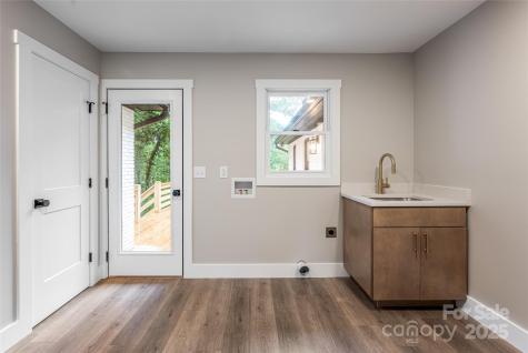 118 Rugby Forest Lane Hendersonville NC 28791