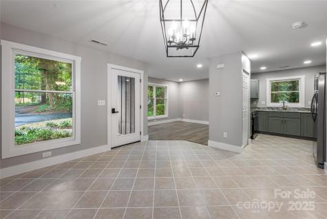 118 Rugby Forest Lane Hendersonville NC 28791