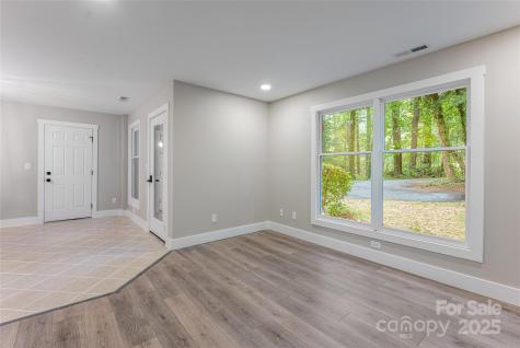 118 Rugby Forest Lane Hendersonville NC 28791