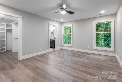 118 Rugby Forest Lane Hendersonville NC 28791