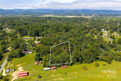 118 Rugby Forest Lane Hendersonville NC 28791